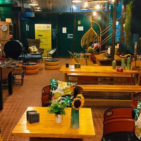 Forrest Hostels Bombaim Exterior foto